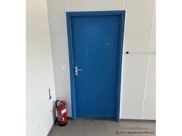 Bureaucontainer, met raam, deur, verwarming en verlichting - afbeelding 4 van  4