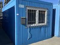 Bureaucontainer, met raam en deur, inclusief meubilair en liebherr koelkast