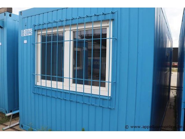Bureaucontainer, met raam, ingericht met bureaus en verwarming, werking niet gekend - afbeelding 3 van  6