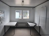 Bureaucontainer, met raam, ingericht met bureaus en verwarming, werking niet gekend - afbeelding 4 van  6