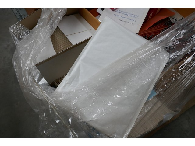 Bureaugerief + europallet - afbeelding 2 van  5