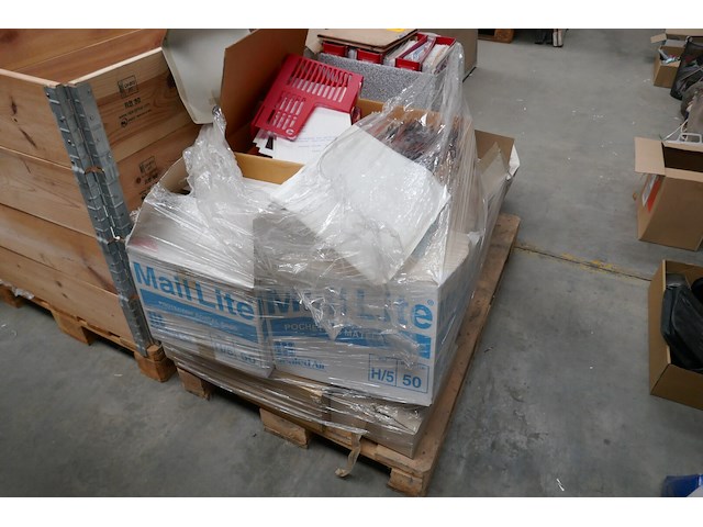 Bureaugerief + europallet - afbeelding 5 van  5