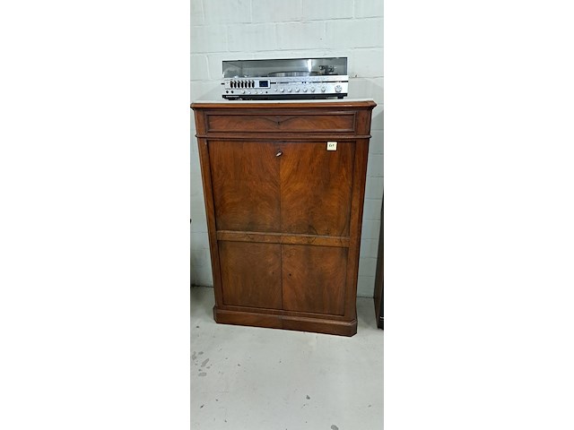 Bureaukast met 2 verborgen lades - afbeelding 1 van  2