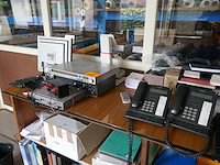 Bureaumateriaal + multimedia - afbeelding 2 van  5