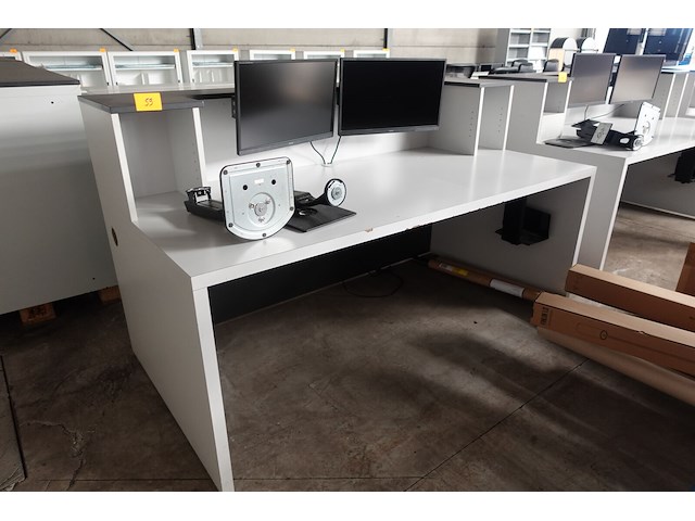 Bureaumeubel + 2x monitor iiyama - afbeelding 4 van  5