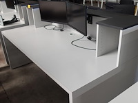 Bureaumeubel + 2x monitor iiyama - afbeelding 1 van  3