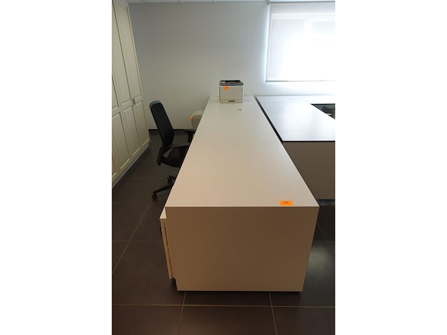 Bureaumeubel - afbeelding 1 van  8