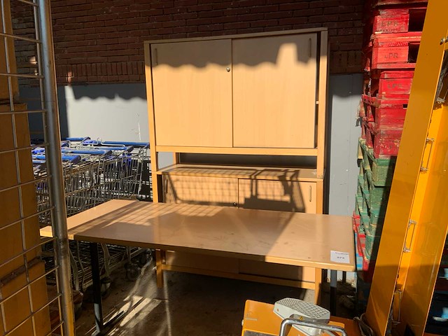 Bureauopstelling - afbeelding 1 van  3