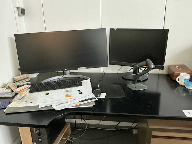 Bureauopstelling - afbeelding 3 van  6