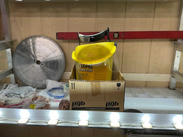 Bureauopstelling - afbeelding 6 van  19