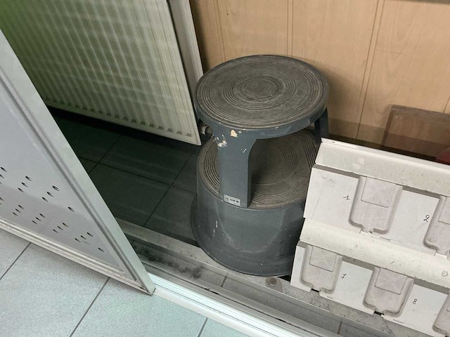 Bureauopstelling - afbeelding 9 van  19