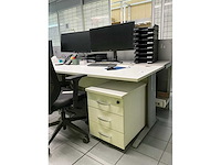Bureauopstelling - afbeelding 12 van  19