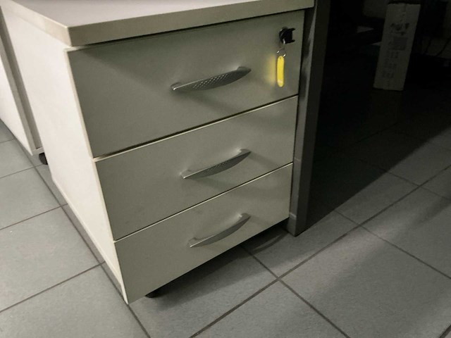 Bureauopstelling - afbeelding 2 van  11