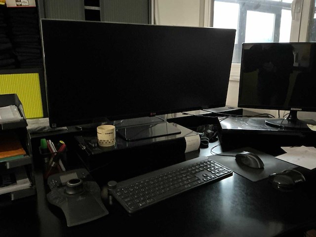 Bureauopstelling - afbeelding 8 van  11