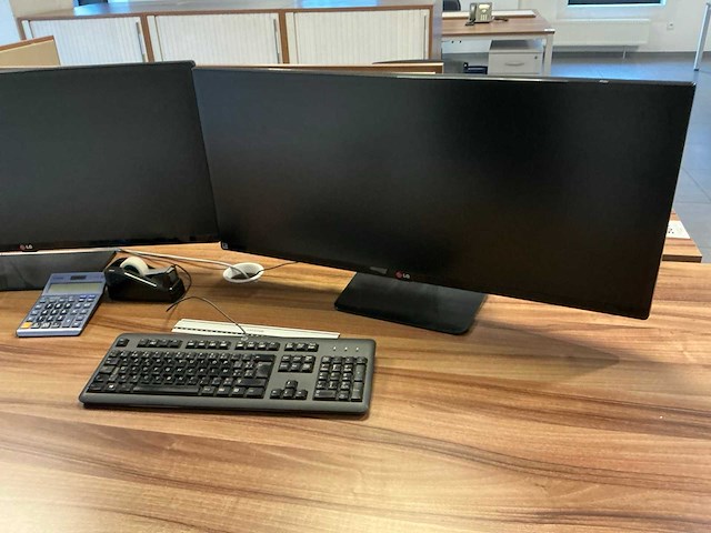 Bureauopstelling - afbeelding 3 van  9