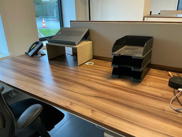 Bureauopstelling - afbeelding 5 van  9