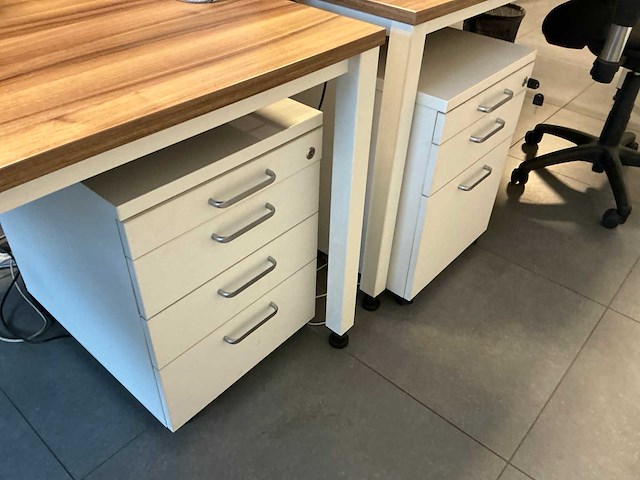 Bureauopstelling - afbeelding 6 van  9