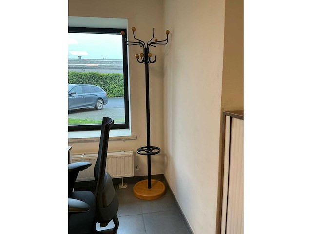 Bureauopstelling - afbeelding 8 van  9