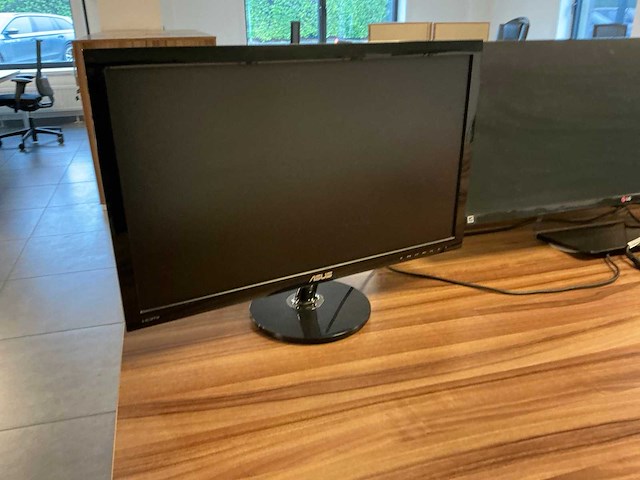 Bureauopstelling - afbeelding 2 van  8