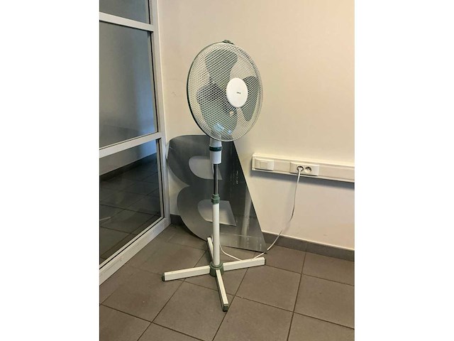 Bureauopstelling - afbeelding 6 van  12