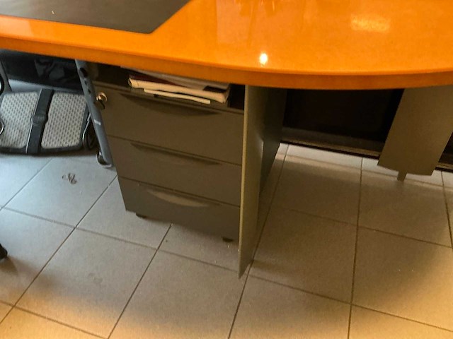 Bureauopstelling - afbeelding 8 van  12
