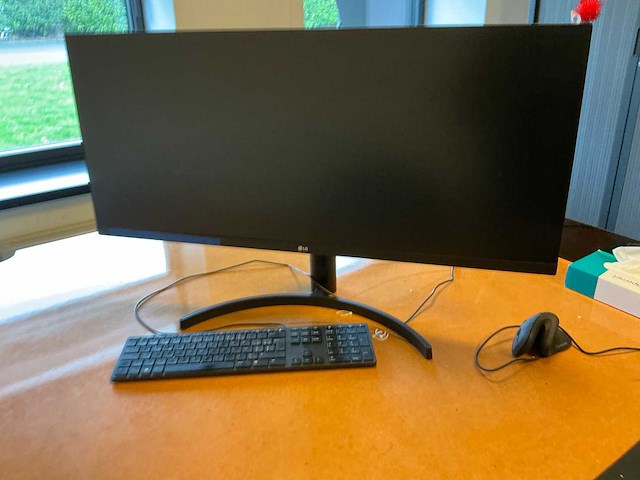 Bureauopstelling - afbeelding 9 van  12