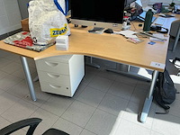Bureauopstelling - afbeelding 2 van  8