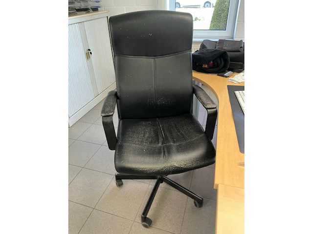 Bureauopstelling - afbeelding 7 van  8