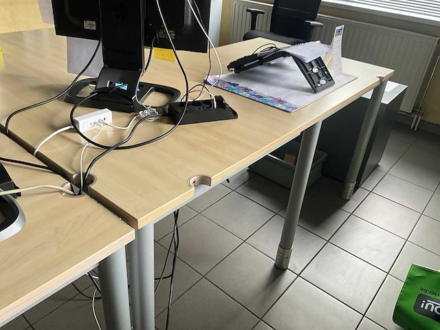 Bureaus (2x) - afbeelding 7 van  8