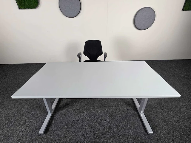 Bureauset met giroflex bureaustoel - bureau - afbeelding 1 van  12