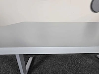 Bureauset met giroflex bureaustoel - bureau - afbeelding 9 van  12