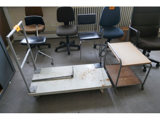 Bureaustoelen en transportkar - afbeelding 2 van  4