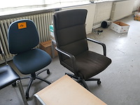 Bureaustoelen en transportkar - afbeelding 4 van  4