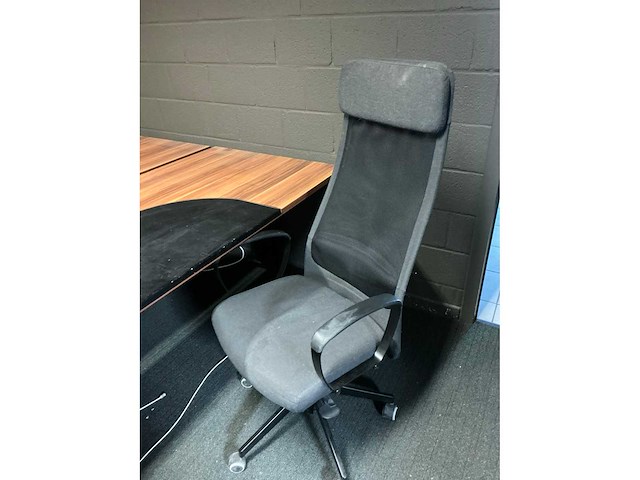 Bureautafel (4x) + bureau-/vergaderstoel (5x) - afbeelding 2 van  17