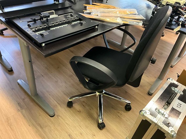Bureautafel (4x) - afbeelding 7 van  12
