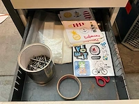 Bureautafel en dossierkasten - afbeelding 13 van  17