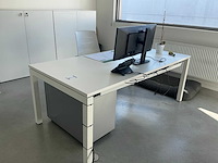 Bureautafel, inclusief ladenkast en mobiele stoel - afbeelding 2 van  7