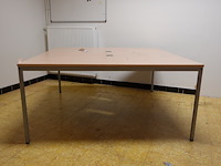 Bureautafel + kapstok