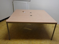 Bureautafel + kapstok - afbeelding 2 van  4