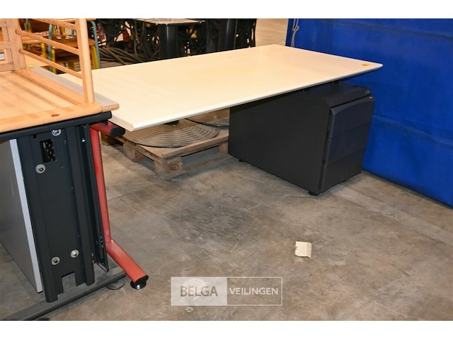 Bureautafel met ladeblok - afbeelding 1 van  4