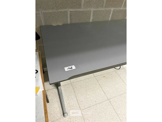 Bureautafel met verstelbaar trespa blad - afbeelding 1 van  2