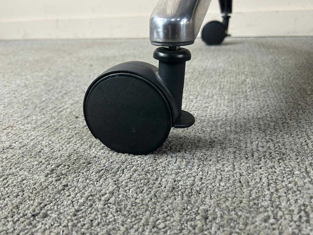 Bureautafel op wielen - desktable - afbeelding 5 van  9