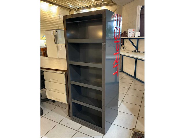 Bureautafel, opbergkast en bureaustoel - afbeelding 4 van  5