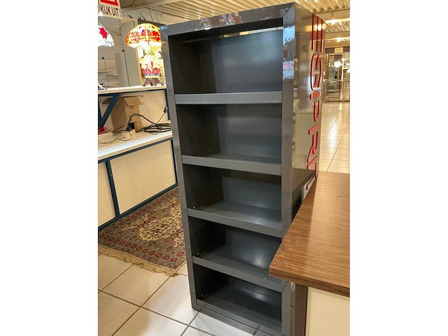 Bureautafel, opbergkast en bureaustoel - afbeelding 5 van  5