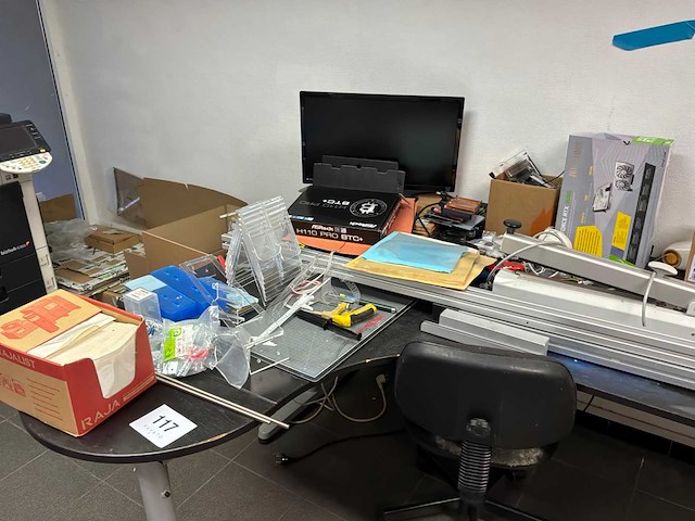 Bureautafel - afbeelding 2 van  6