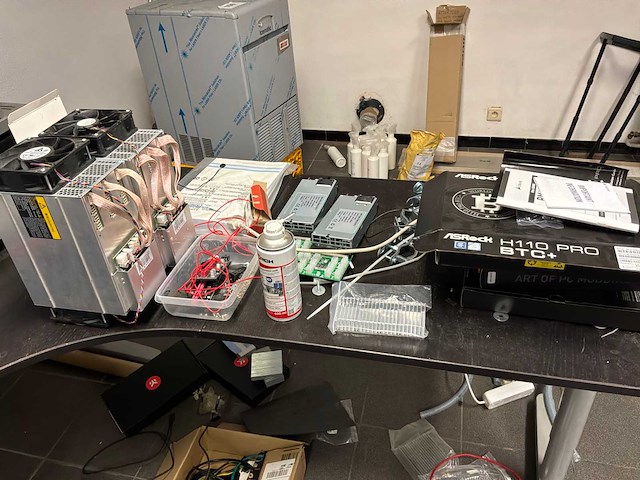 Bureautafel - afbeelding 5 van  6