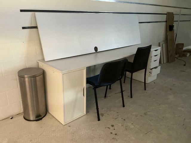 Bureautafel - afbeelding 1 van  3