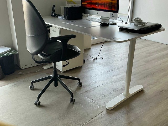 Bureautafel - afbeelding 1 van  4