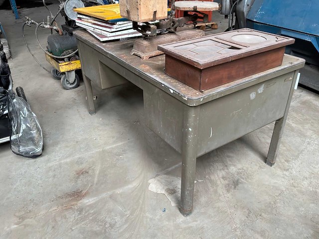 Bureautafel - afbeelding 3 van  6