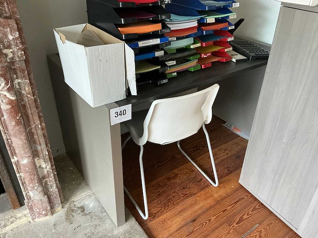 Bureautafel - afbeelding 1 van  3